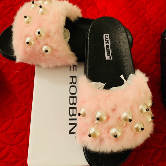 CAPE ROBBIN sandals - Picture 2 of 5